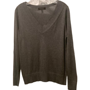 Banana Republic Women’s Silk Cashmere V Neck Sweater Size Medium